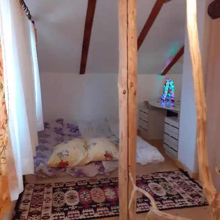 Vikend Kuca Magicna Livada Casa de Férias *