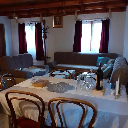Vikend Kuca Magicna Livada Casa de Férias Pale