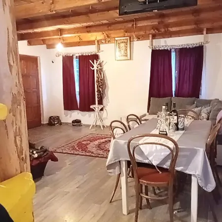 Vikend Kuca Magicna Livada Casa de Férias Pale